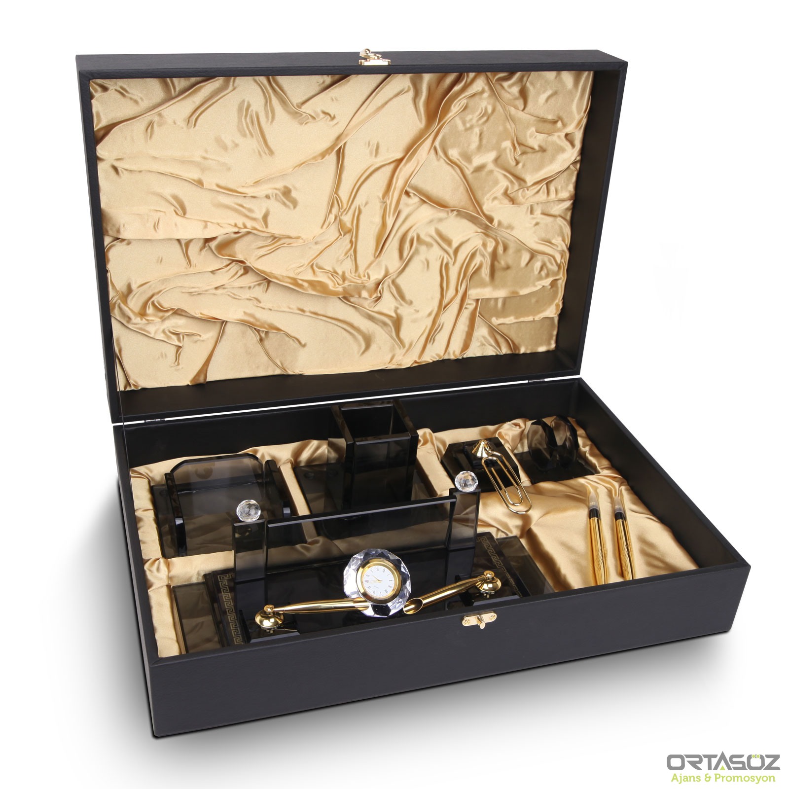 GÜZELYAKA KRİSTAL MASA SETİ